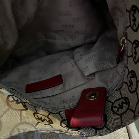 Michael Kors Ludlow Satchel - Picture 15 of 17